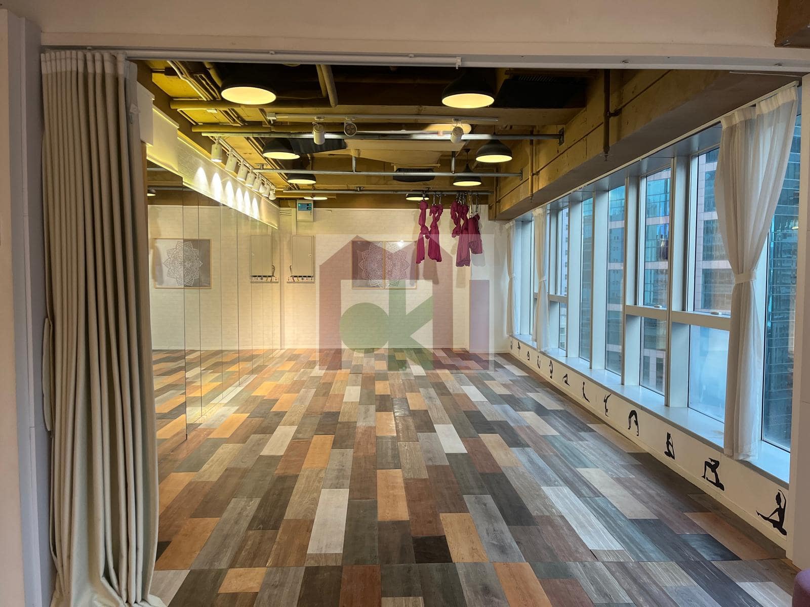 239 Hennessy Road unit photo